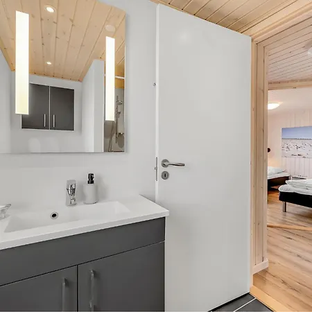 In With Sauna