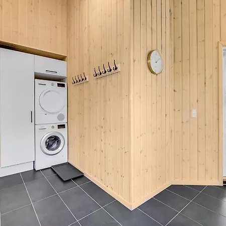In With Sauna